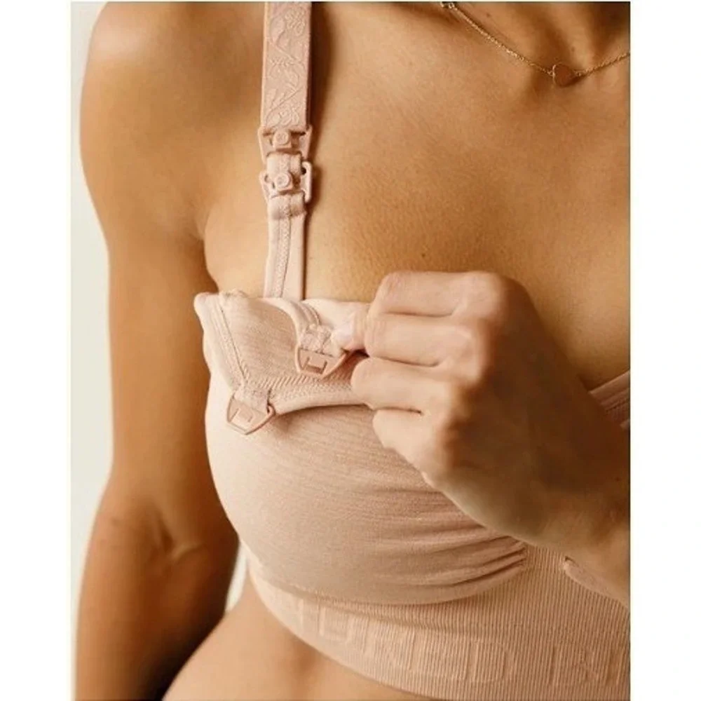 Kindred Bravely Sublime® Hands-Free Pumping & Nursing Bra Beige Size Small EUC